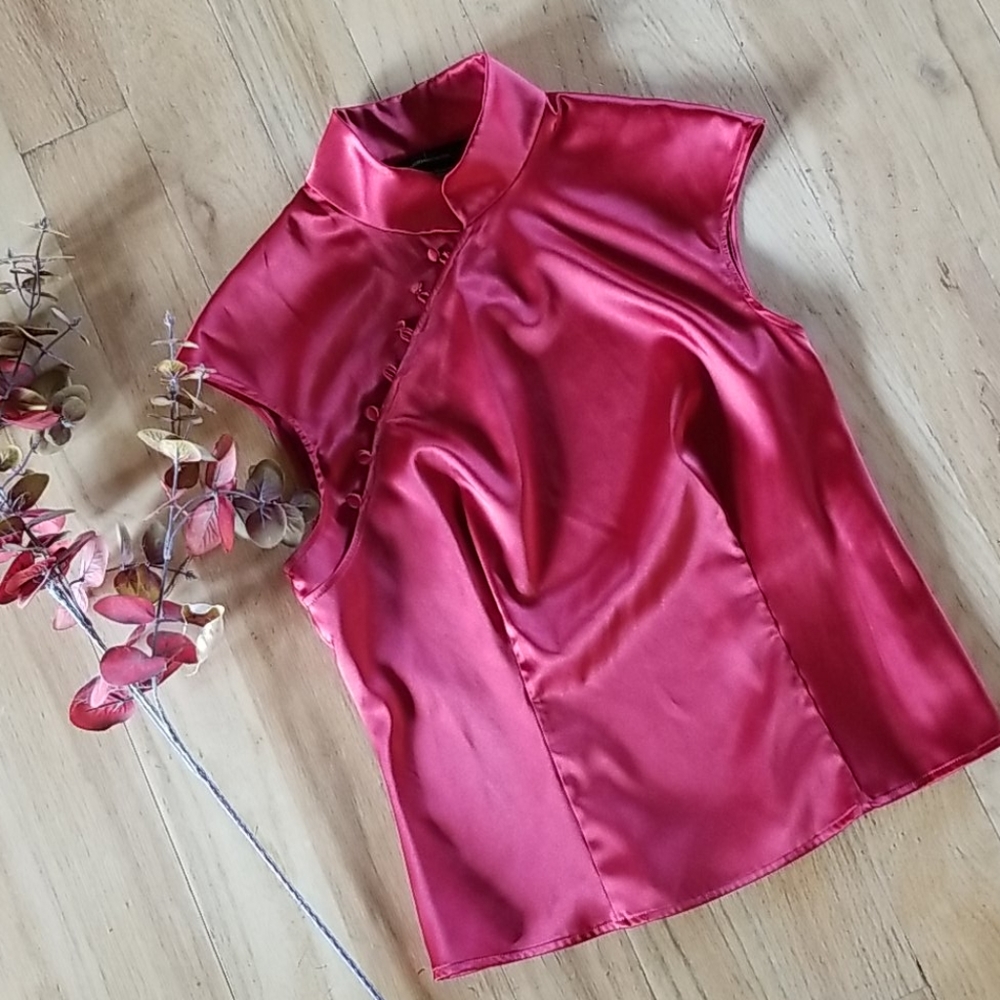Moda International Mandarin Style Top